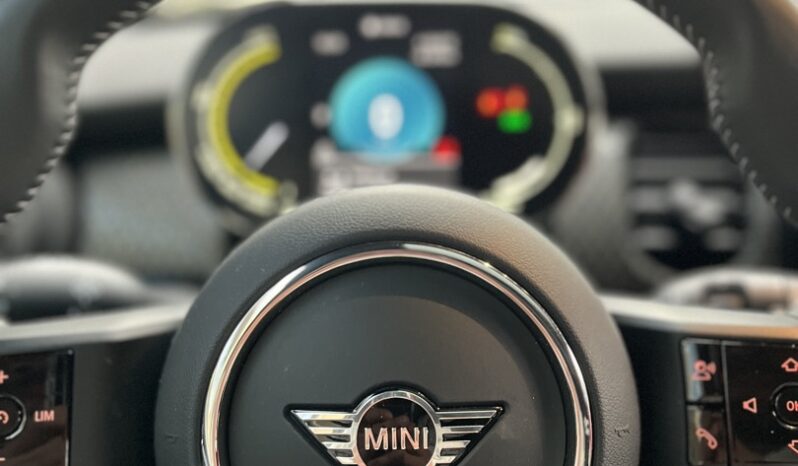 
								MINI Cooper 33KWH SE Mini Electric Iconic. 2023 lleno									