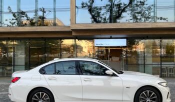 
										BMW 330E Año 2023 lleno									