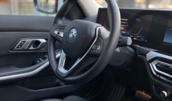 
										BMW 330E Año 2023 lleno									