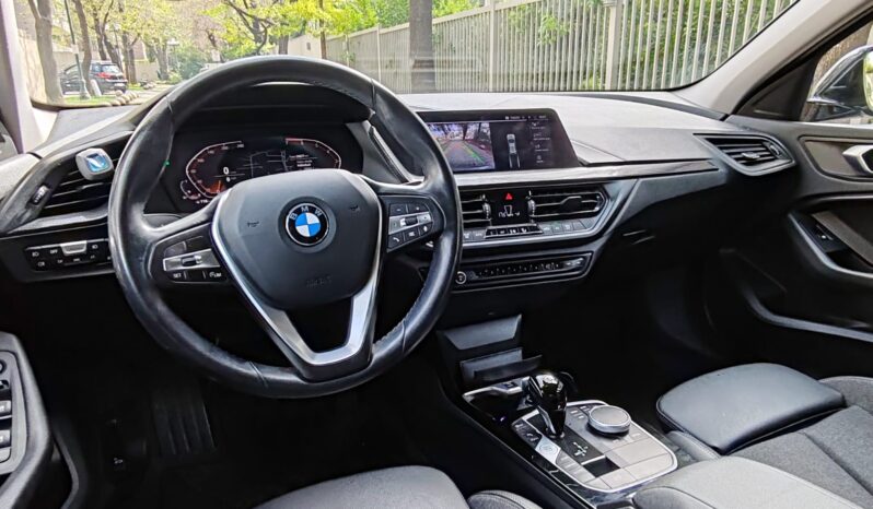 
								BMW 118i 1.5 aut lleno									