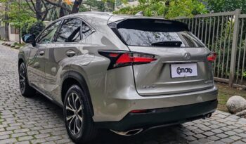 
										LEXUS NX 200t lleno									