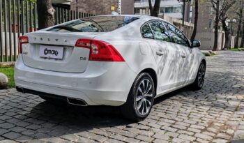 
										Volvo S60 D2 comfort 2018 lleno									