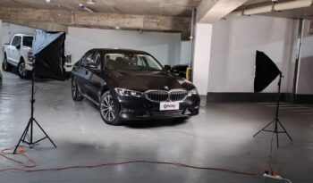 
										BMW 320d excecutive lleno									