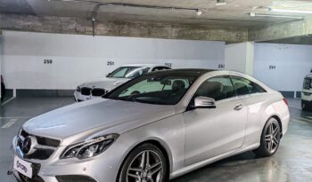 
										Mercedes Benz E350 lleno									