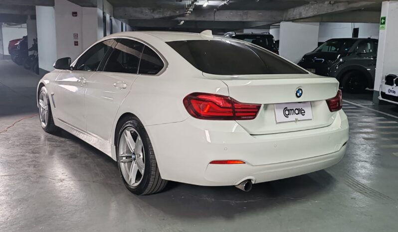 
								BMW 418i lleno									