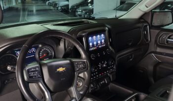 
										Chevrolet Silverado LTZ lleno									