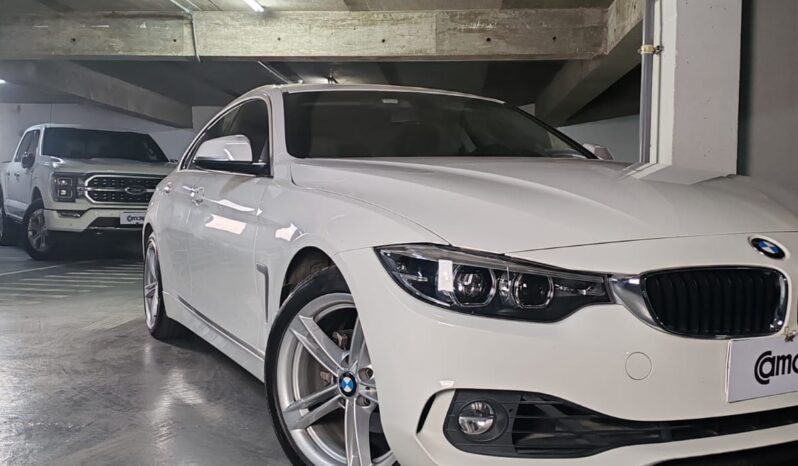 
								BMW 418i lleno									