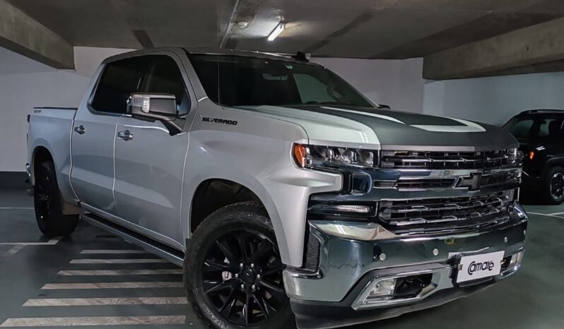 
								Chevrolet Silverado LTZ lleno									