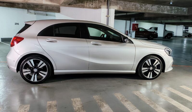 
								mercedes a200d sport lleno									