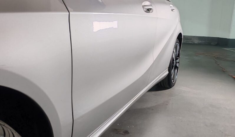 
								mercedes a200d sport lleno									