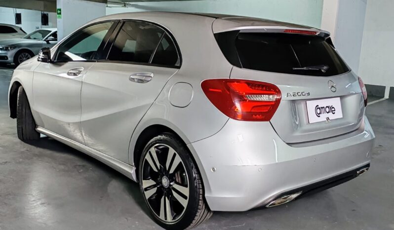 
								mercedes a200d sport lleno									