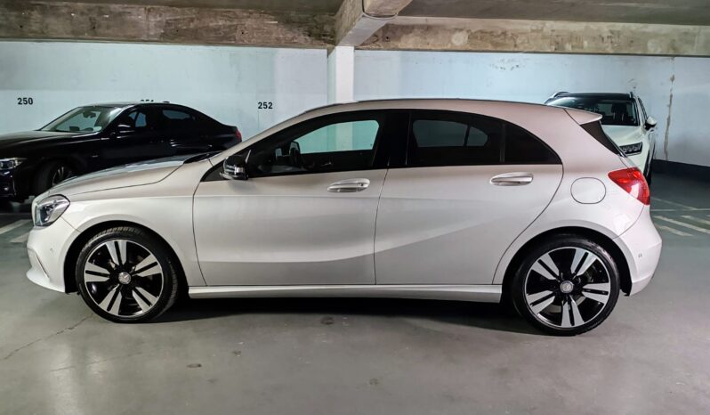 
								mercedes a200d sport lleno									