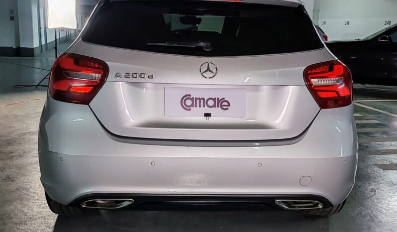 
								mercedes a200d sport lleno									