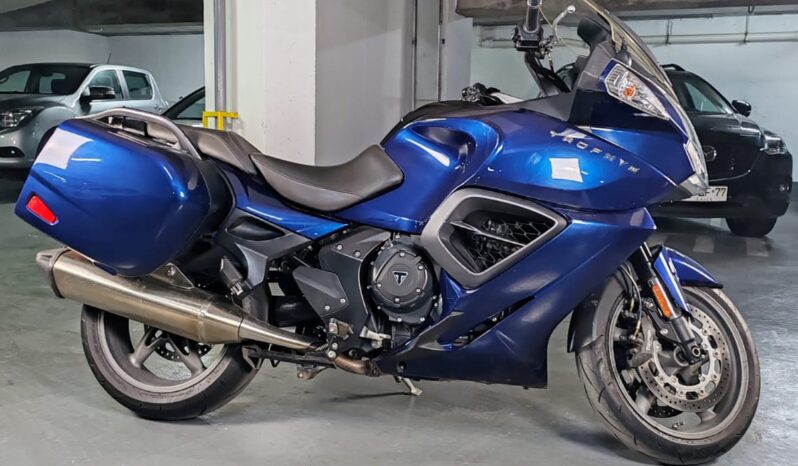 
								Triumph Trophy lleno									