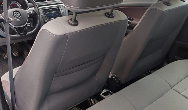 
								VOLKSWAGEN VOYAGE lleno									